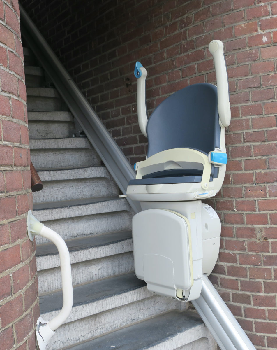 outdoor stairlift